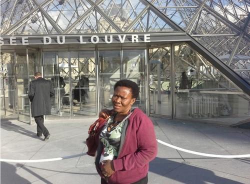 Musee du Louvre Paris, Md Zougnon, Enlever Fibrome